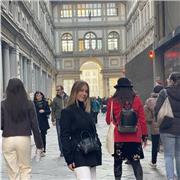 Hai bisogno di una mano con i compiti? Ci sono io!📚